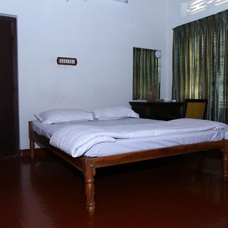 Aqua Lillies Kumarakom Homestay Kottayam Exterior foto
